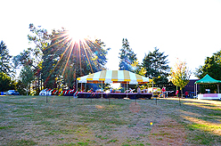 LAURELHURST SALMON BAKE 2014